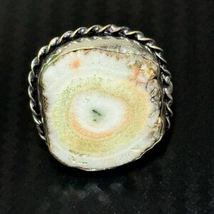 Elegant Solar Quartz Size 8